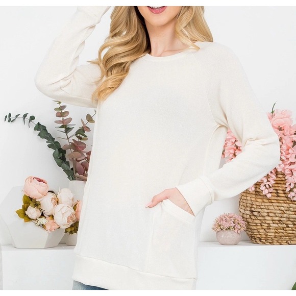 New You & Me‎ Top Women's Size Small Beige Knit Pullover Long Sleeves Pockets - Picture 4 of 9